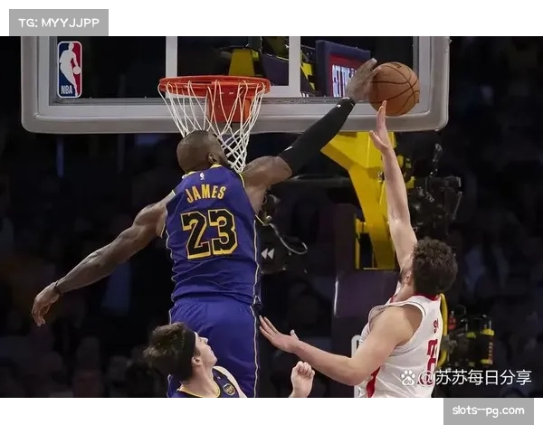 湖人防守沟通改进 区域联防弥补个人能力不足