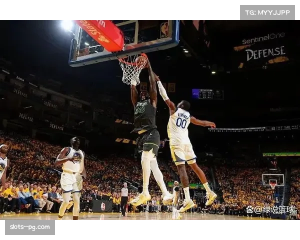 雷霆凭借深度轮换与年轻核心,团队篮球模式成功闯入总决赛 雷霆凭借深度轮换与年轻核心,团队篮球模式成功闯入总决赛